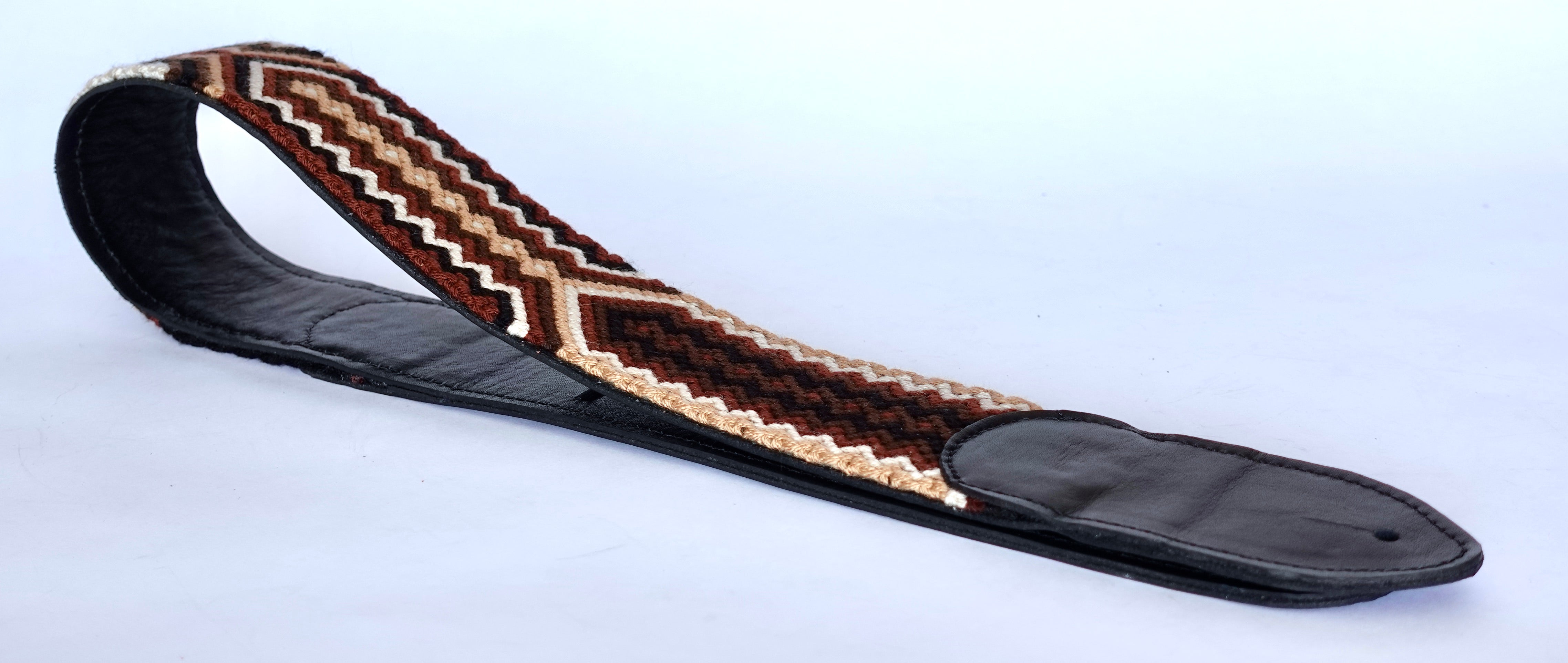 Baiqüiwiquió Handmade Leather Guitar Strap