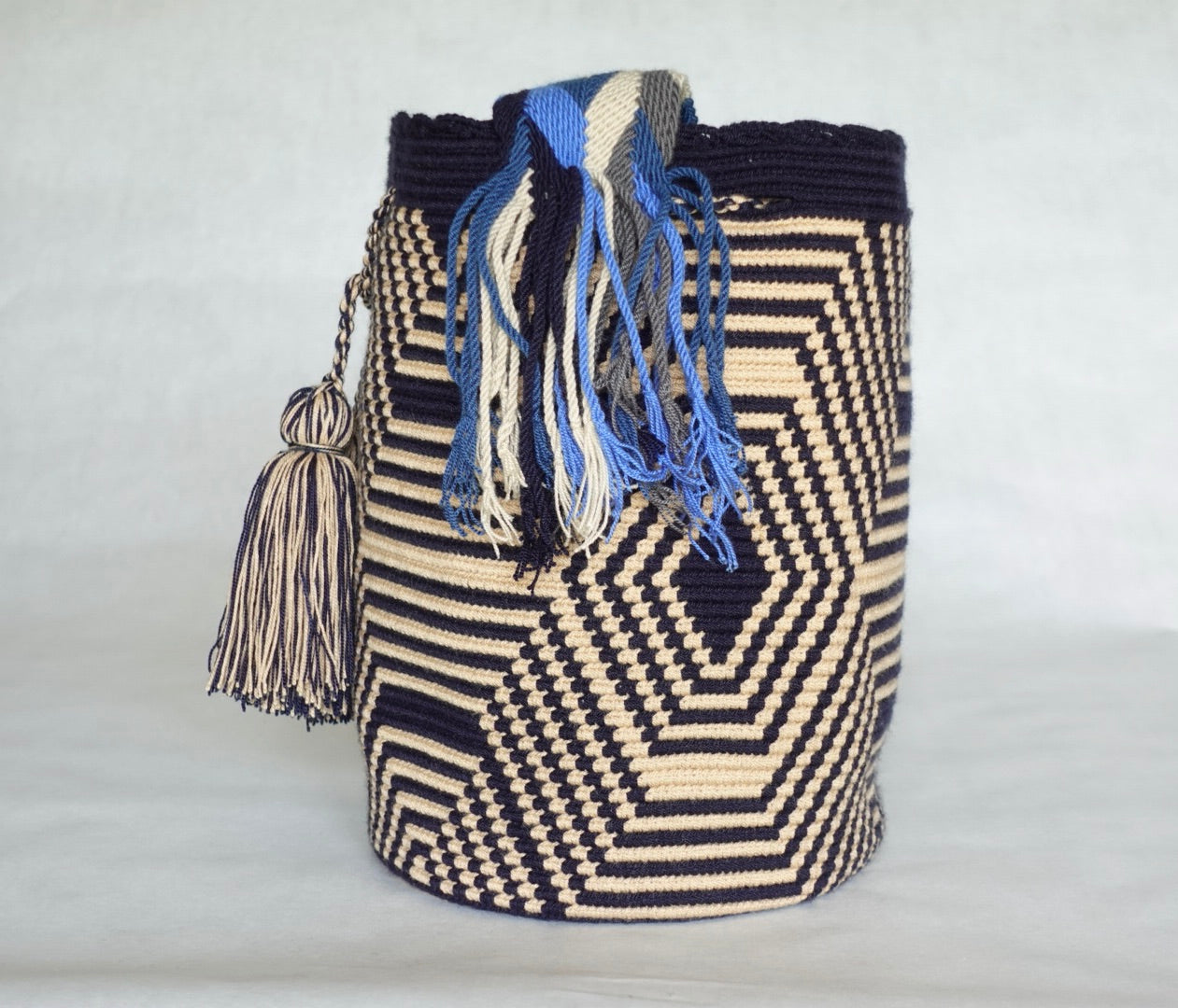 Jualaiz Wayuu Mochila Handmade Purse