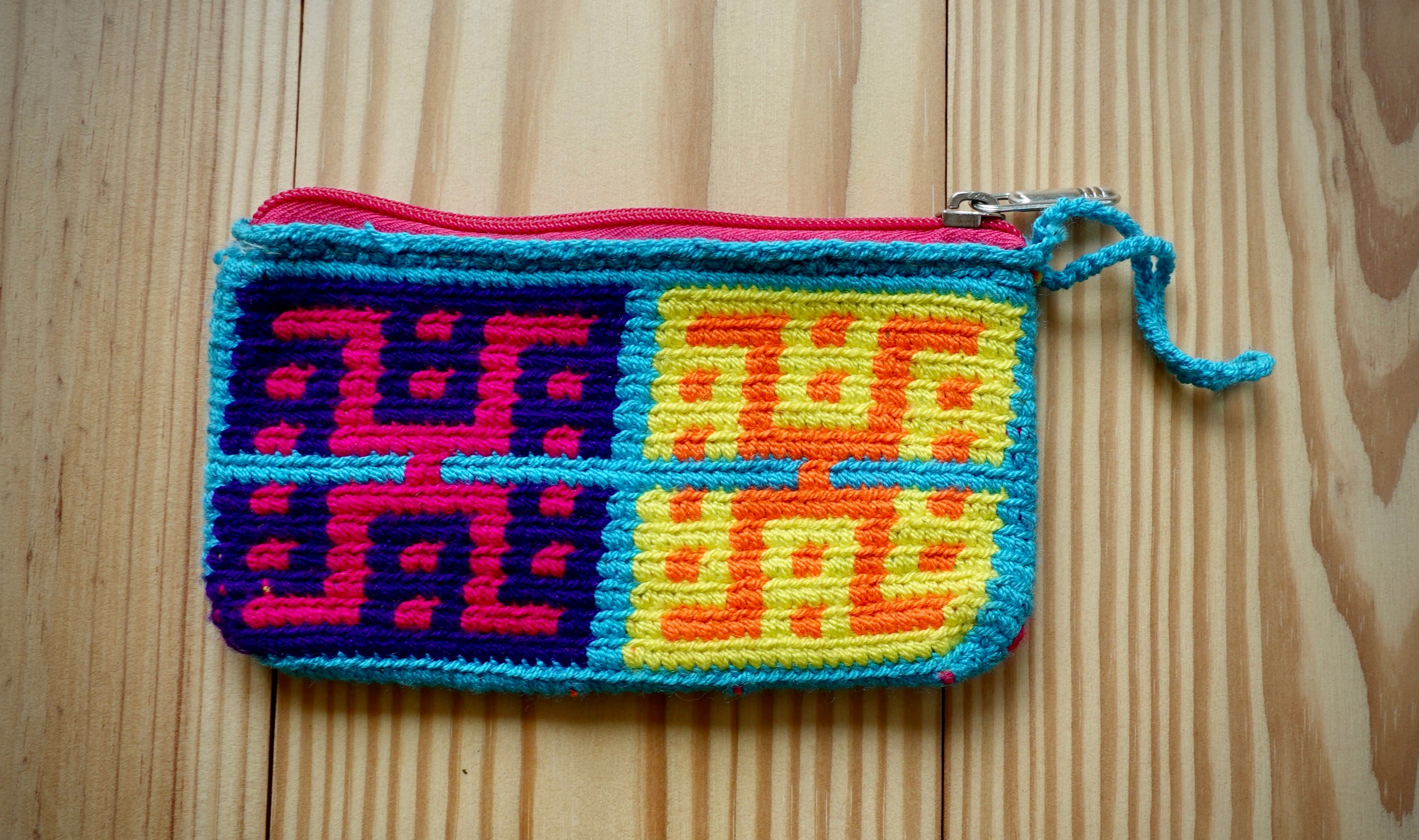 Cuéqiäiqui Wayuu Handmade Wristlet Clutch, Small