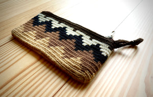 Joiuiui Wayuu Handmade Clutch, Small