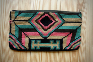 Iziziíequí Wayuu Handmade Evening Clutch