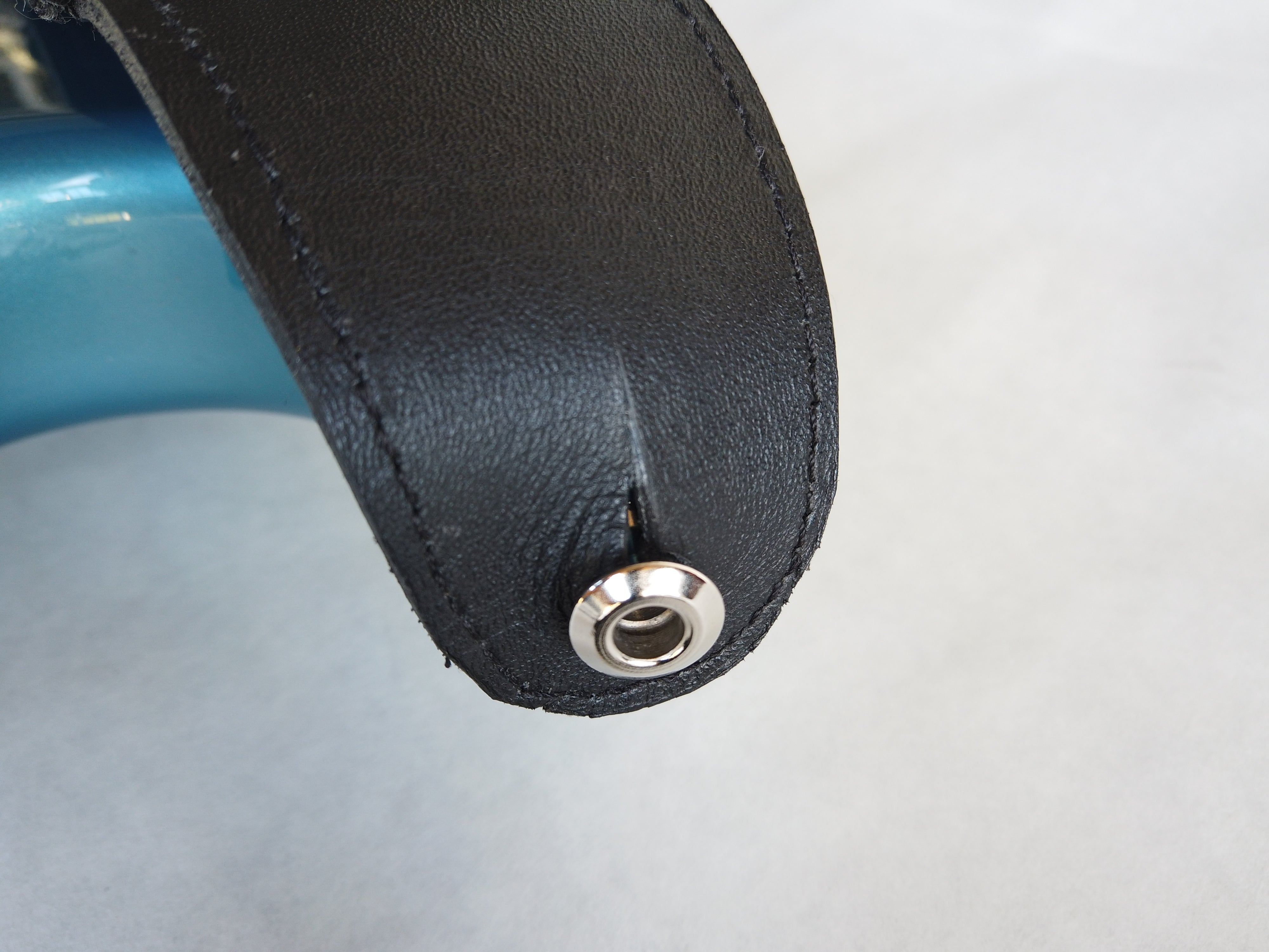 Cuentiño Handmade Leather Guitar Strap