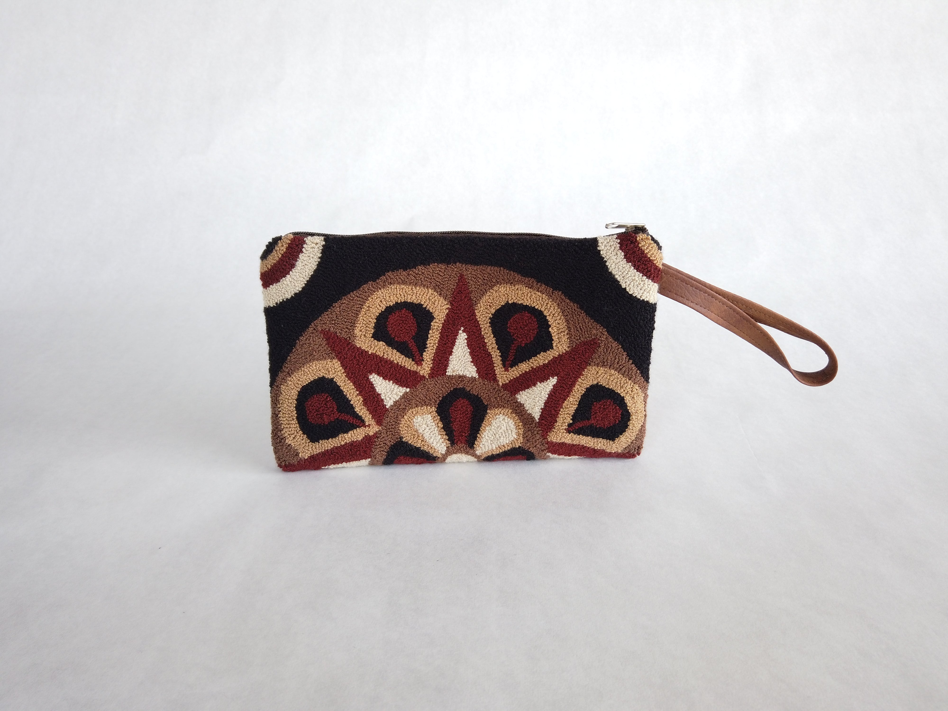 Diamante Wayuu Handmade Clutch
